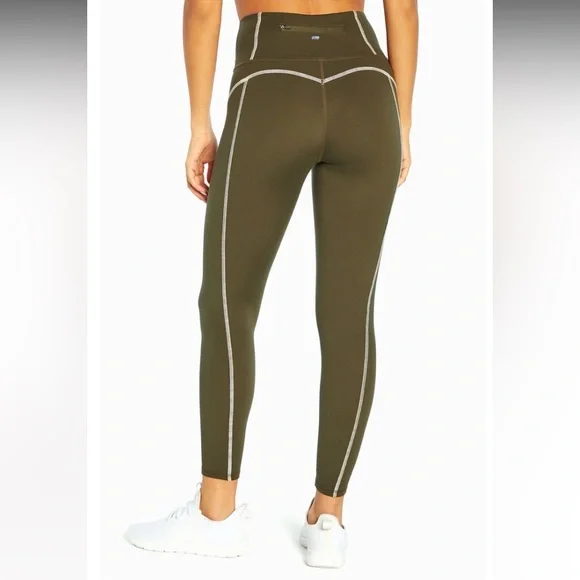 CYCLE HOUSE Womens Medium Olive Green Leggings 7/8 length Zip Pocket - Picture 4 of 11